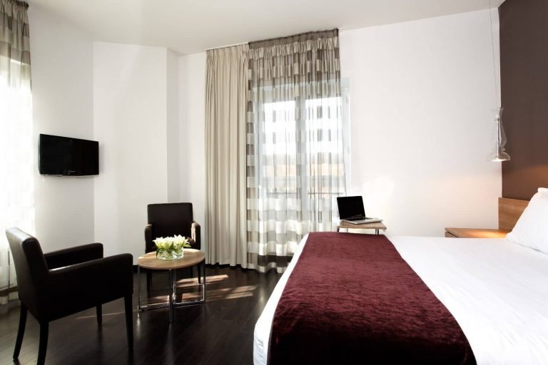 Nos chambres sont confortables et lumineuses.